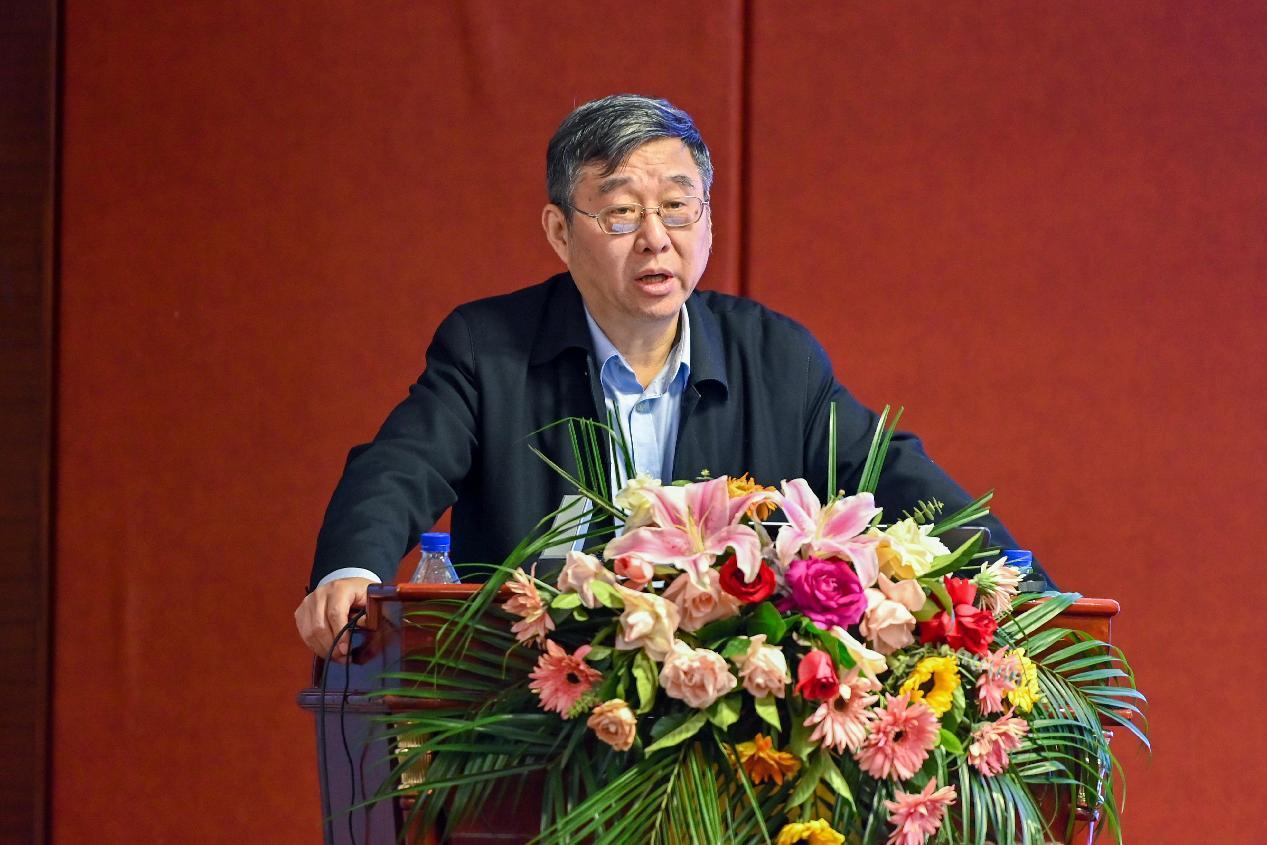 谭湘宁主持第五届链标委会成立大会 谭湘宁主持第五届链标委会成立大会